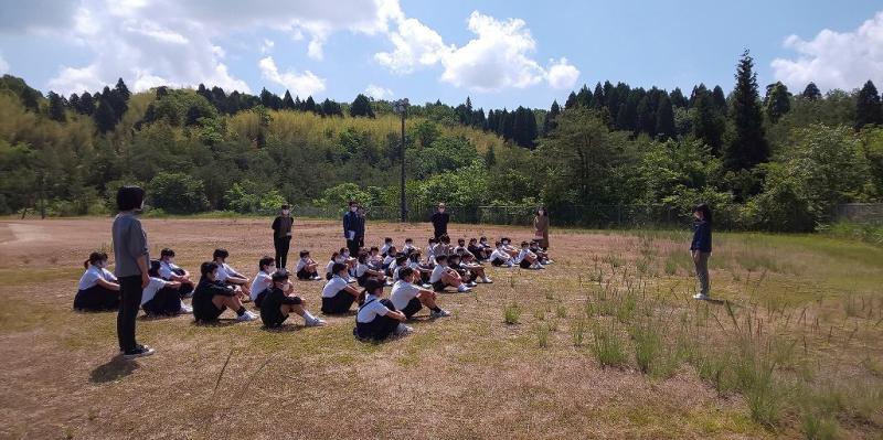 冨田先生のお話を聞きます