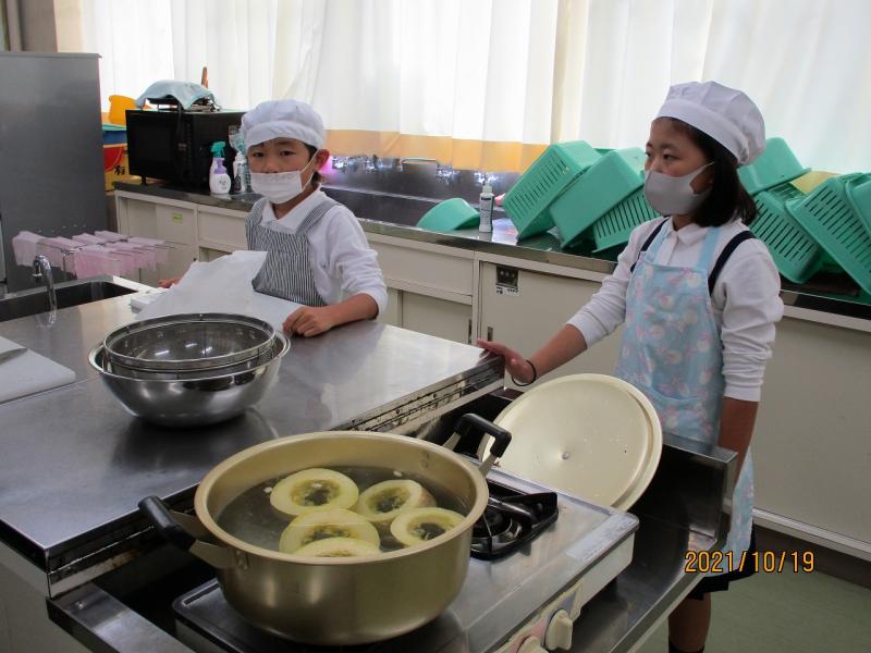 そうめんかぼちゃはゆでま～す