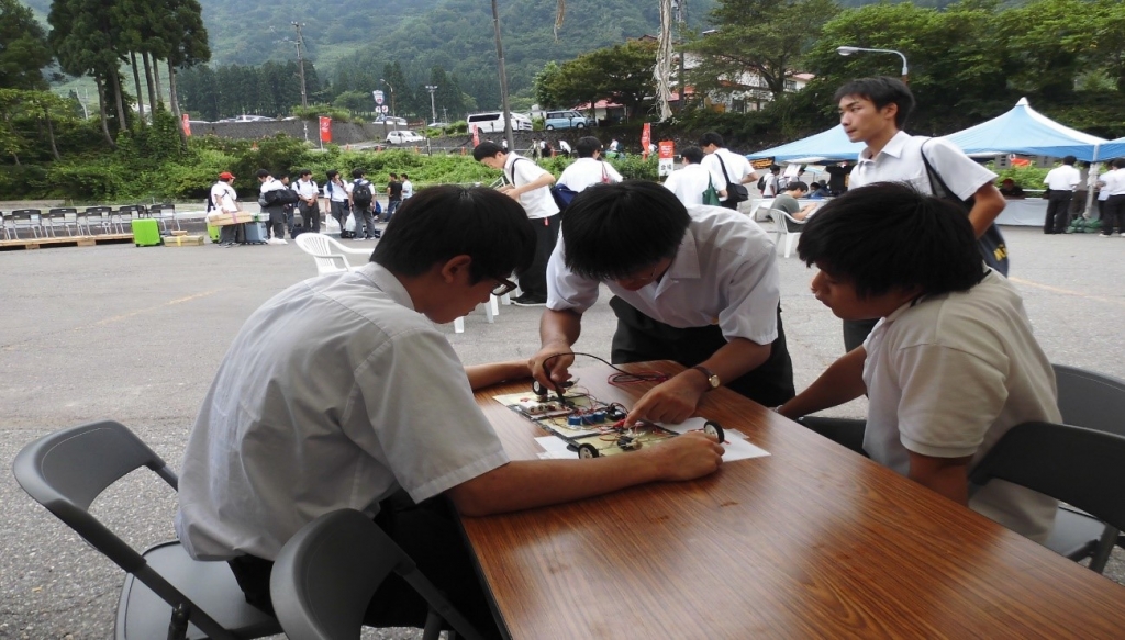 ソーラーラジコンカーの製作