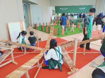 木琴、色々な木が使われています。