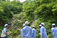 完成したらこの写真の上あたりまでダム堤がくるそうです