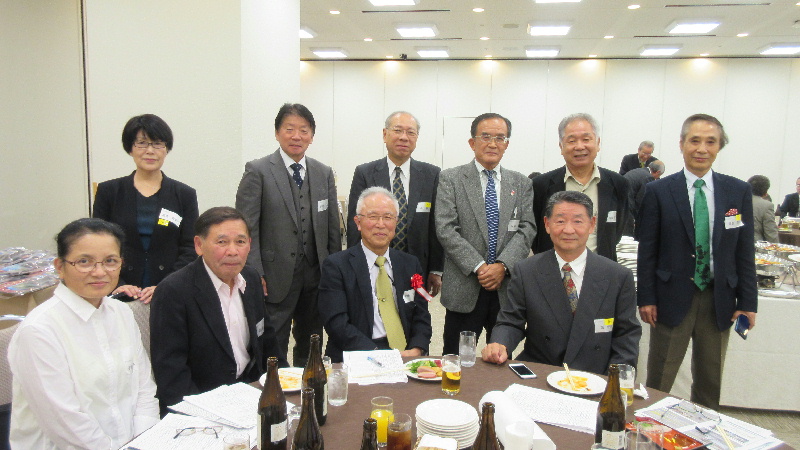 懇親会の様子１