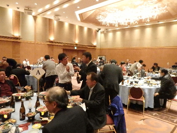 懇親会の様子２