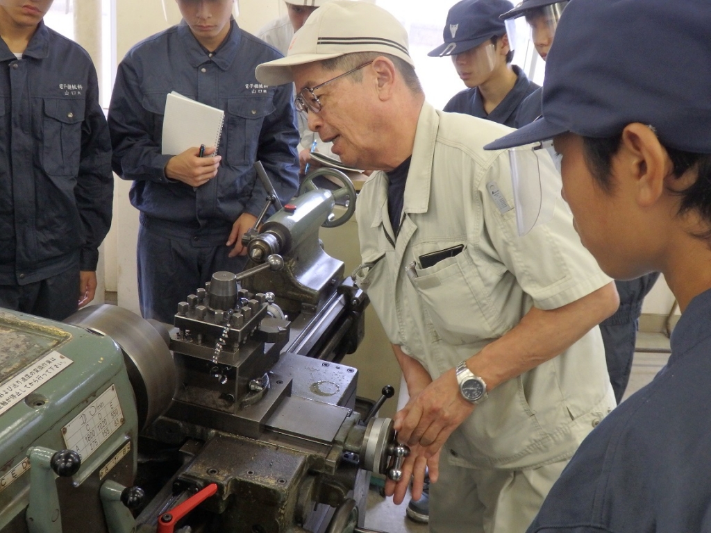 外部講師 技能検定(機械加工)２