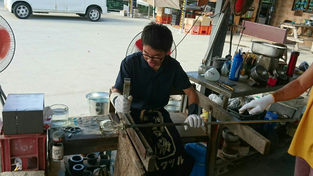 ２日目 民泊体験 ガラス細工体験