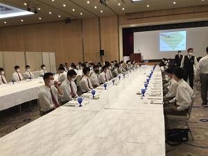 テーブルマナーのひとこま