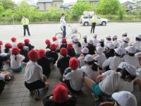 警察署の方の説明を聞きました。