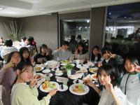 夕食はホテルにて