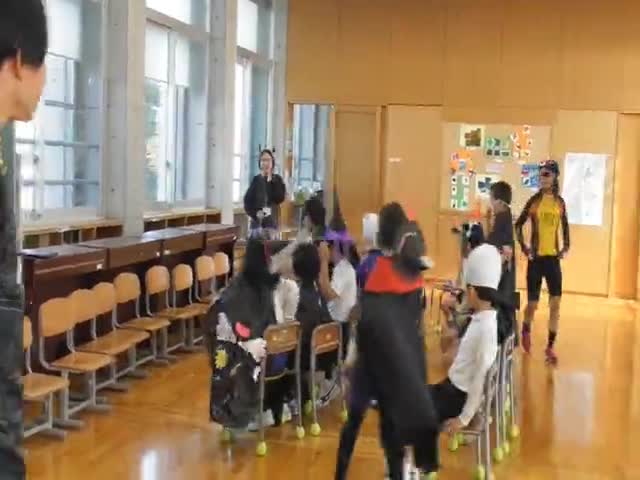 1・2・3年生　ハロウィンパーティー