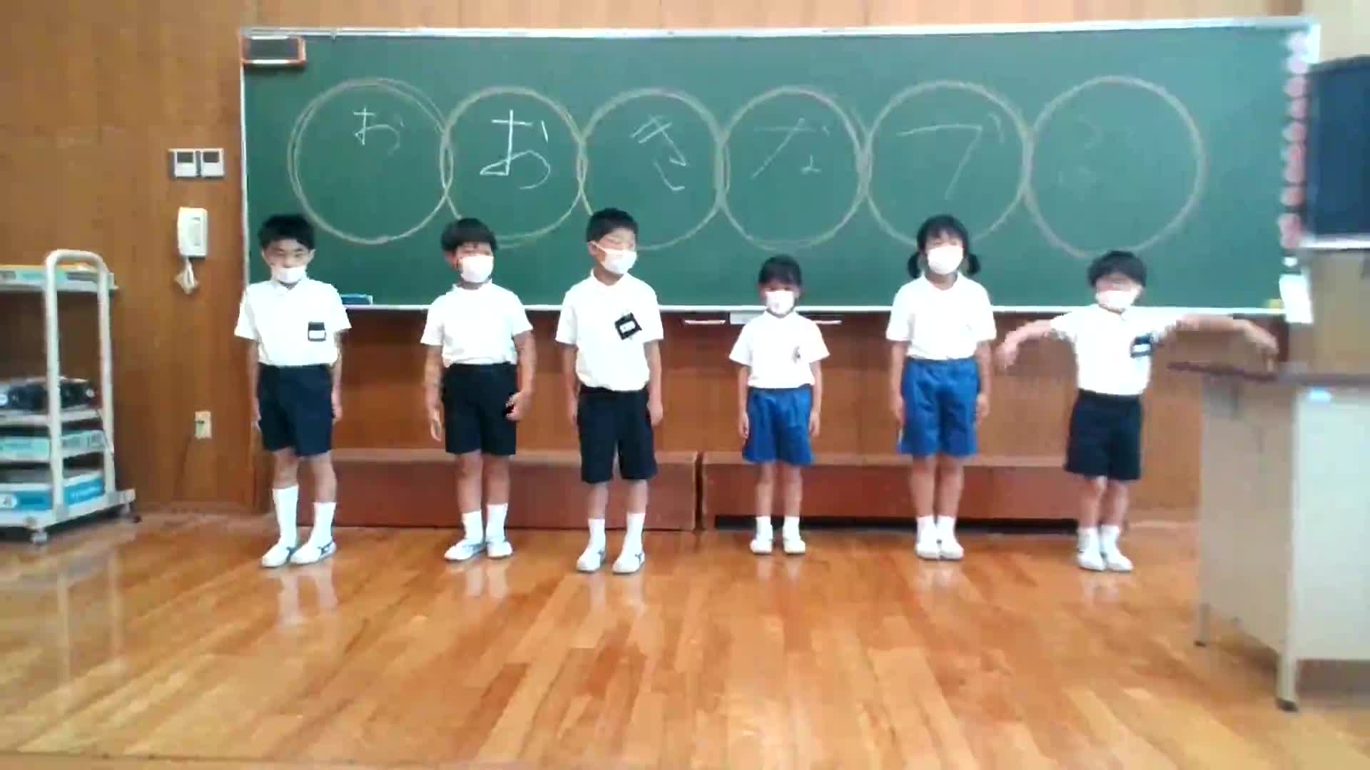 1年生　音読劇「おおきなかぶ」