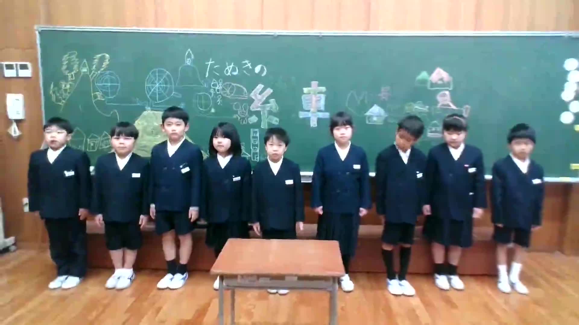 1年生　紙芝居「たぬきの糸車」