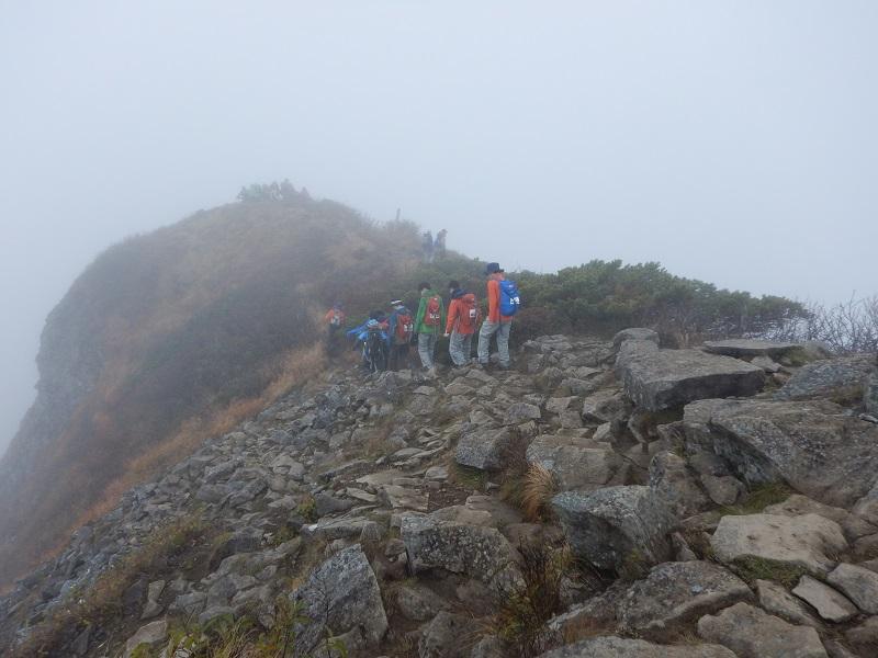 山頂からの下り