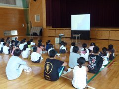 全校登校日８月９日