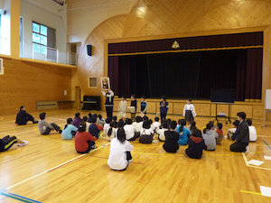 全校集会