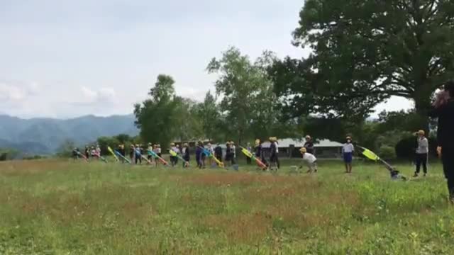 「ロケット発射！！」５・６年キゴ山へ自然体験学習