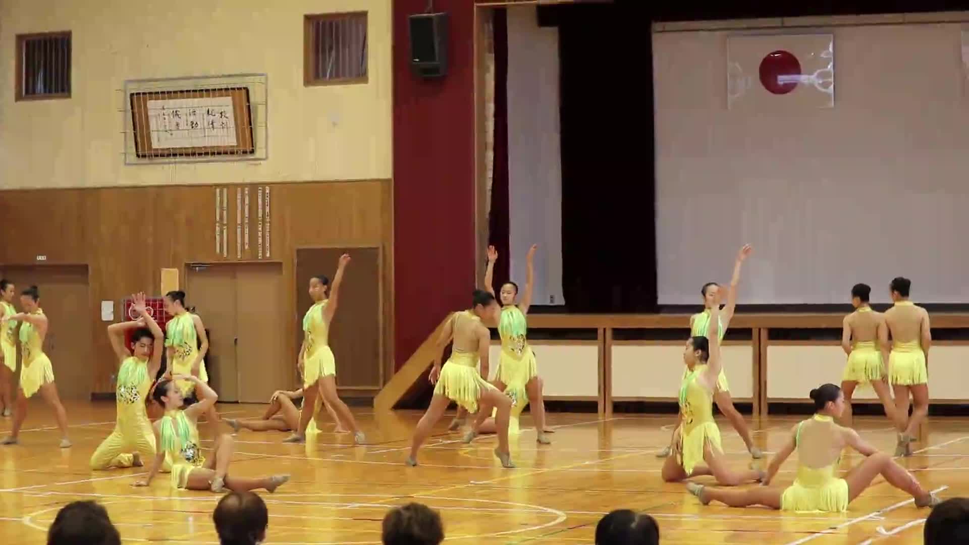 遊学館高校バトントワリング部の素晴らしい演舞