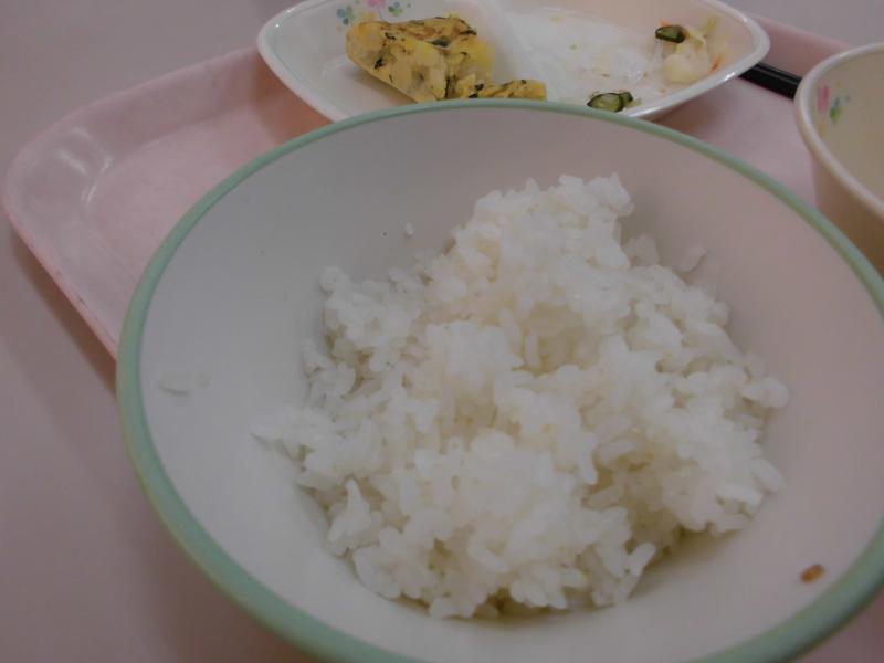 全体写真を撮る前に、食べ始めてしまいました。