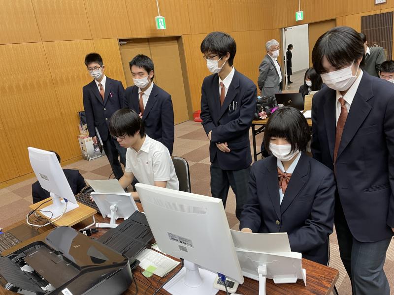 ワープロ競技の準備の様子