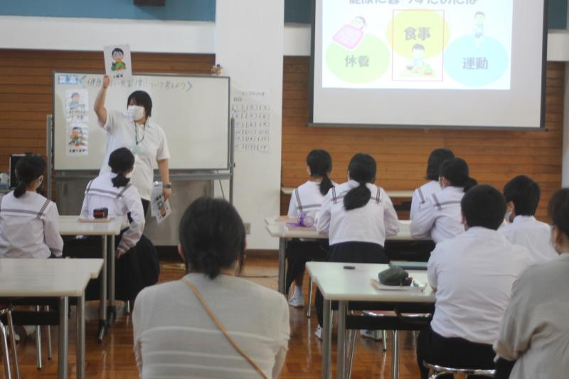 家庭科授業の様子