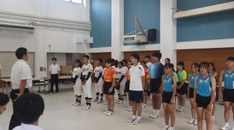 生徒代表の激励の様子